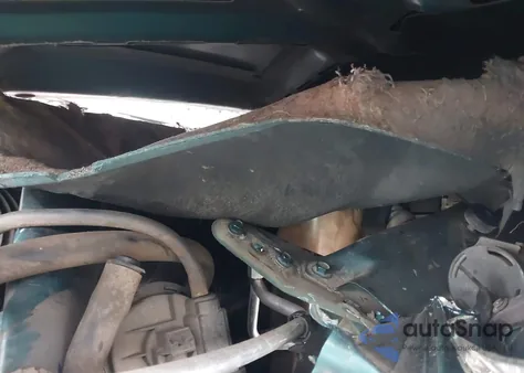 1998 Dodge Ram 1500 St из США, поврежденный, VIN 3B7HF13Z8WG136351